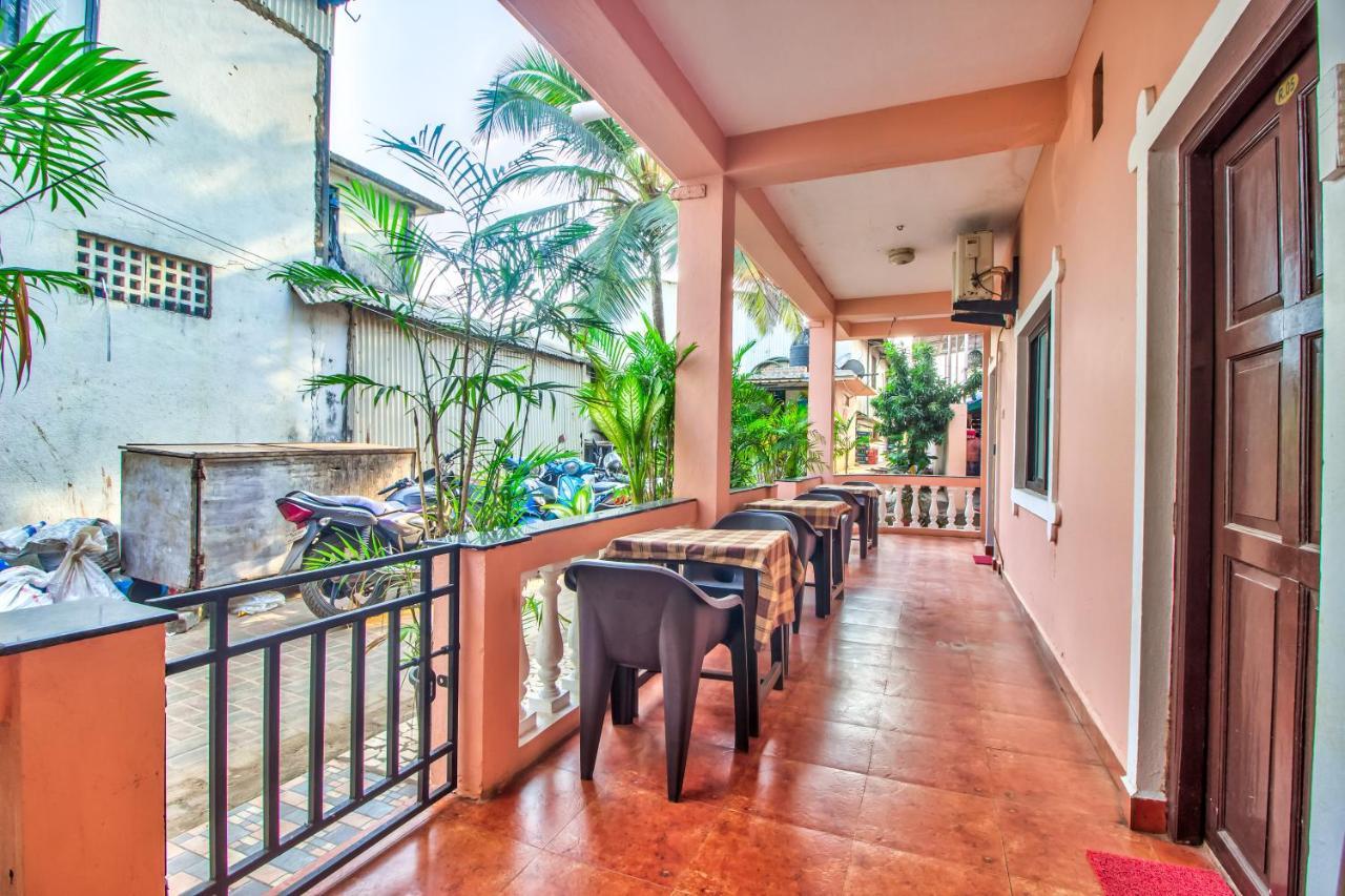 Stanleys Guest House Baga Exterior foto