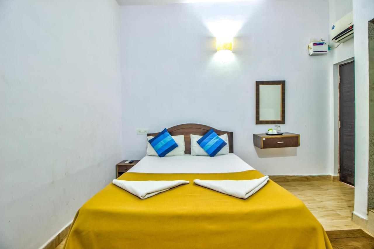 Stanleys Guest House Baga Exterior foto