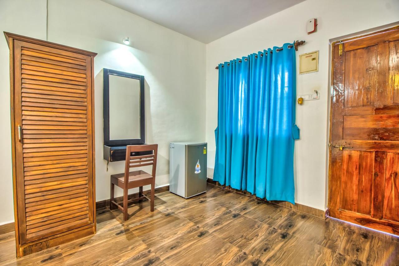 Stanleys Guest House Baga Exterior foto