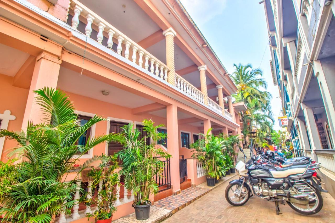 Stanleys Guest House Baga Exterior foto