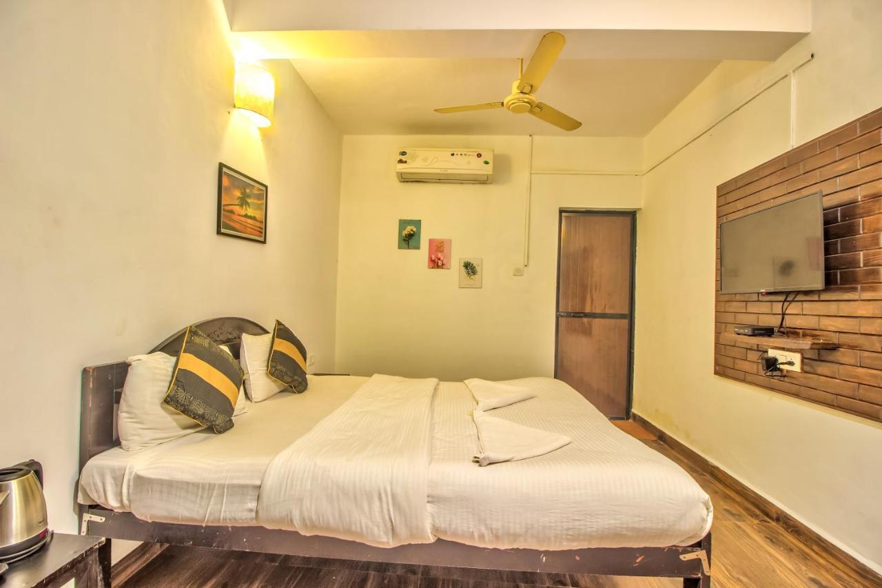 Stanleys Guest House Baga Exterior foto