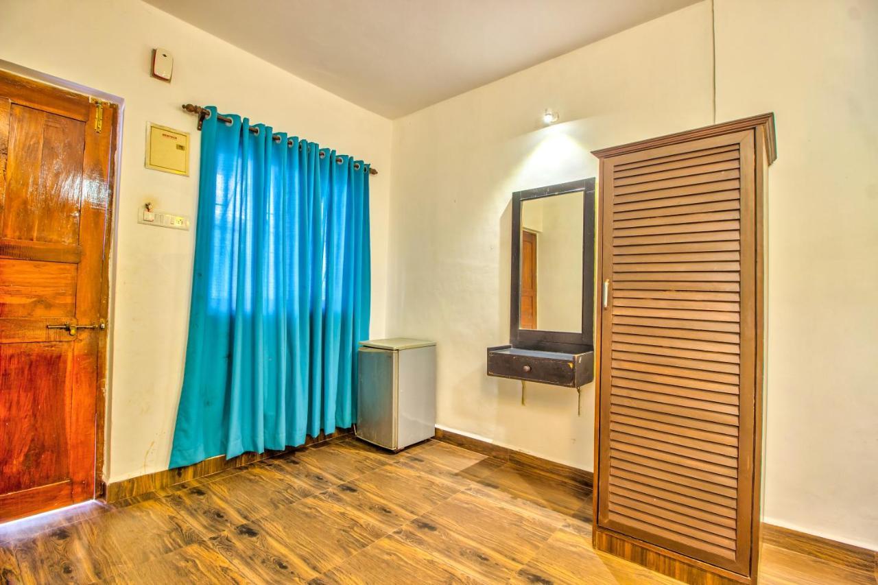 Stanleys Guest House Baga Exterior foto